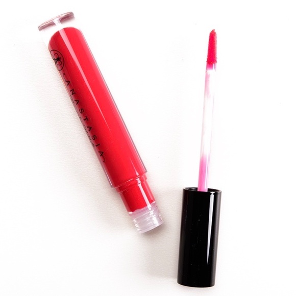 ABH "Punchy Red" lip gloss - Picture 4 of 8